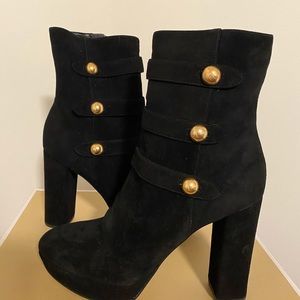 Never worn Michael Kors suede fall booties!